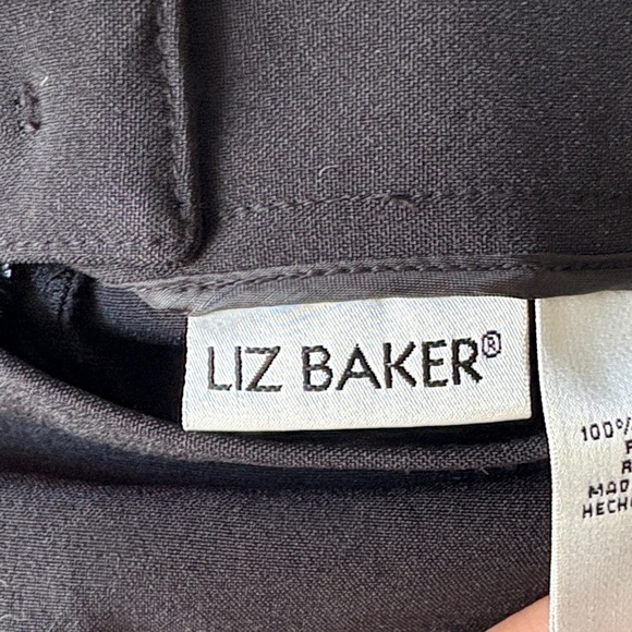 Liz Baker Elegant Black Pencil Skirt - Picture 2 of 6